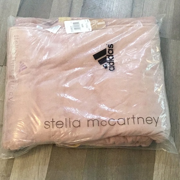 Stella McCartney Adidas beach towels - Picture 3 of 6